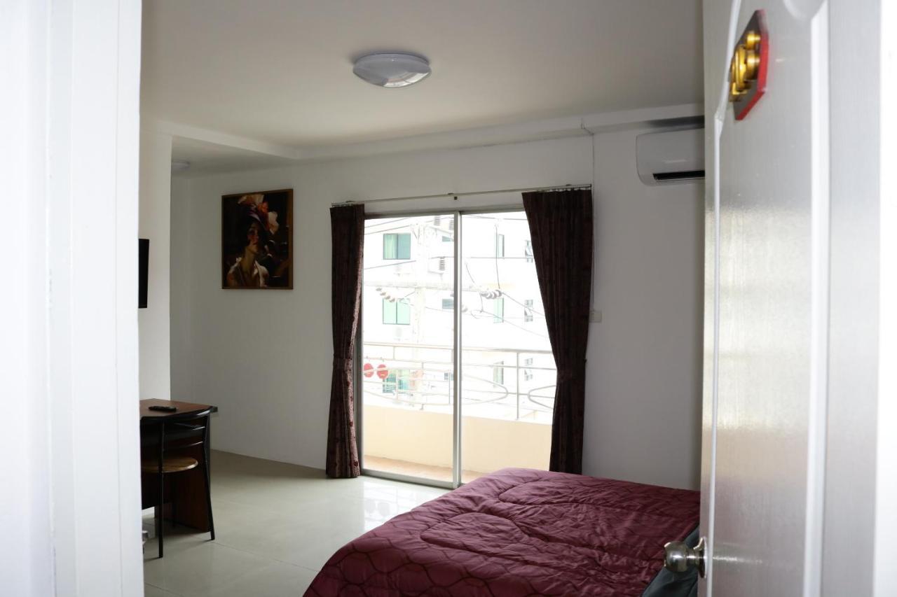 Cafe Nana Hotel Nong Prue Buitenkant foto