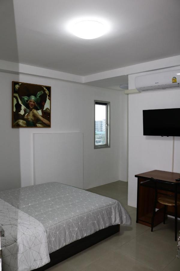 Cafe Nana Hotel Nong Prue Buitenkant foto